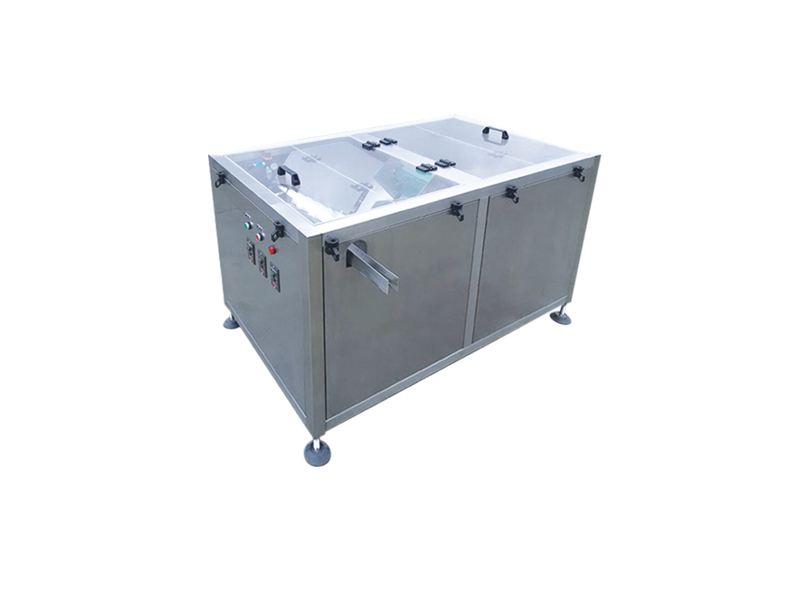 LT-100自動(dòng)箱式理瓶機(jī)